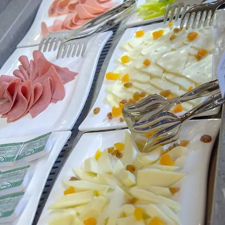 ホテル Homelike 3*